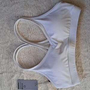 Womens size small fittin sports top